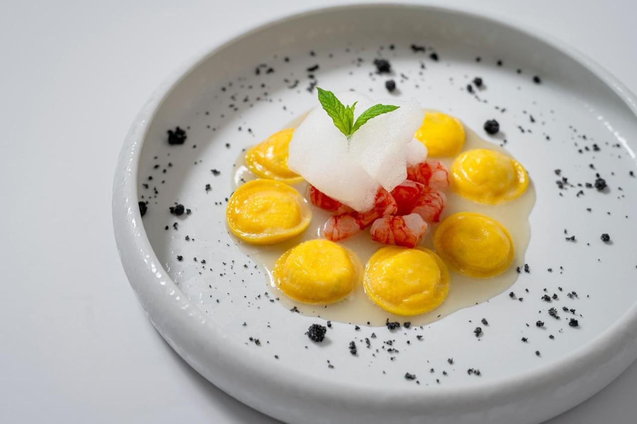 Villa Rosa Hotel Desenzano Десенцано дел Гарда Екстериор снимка