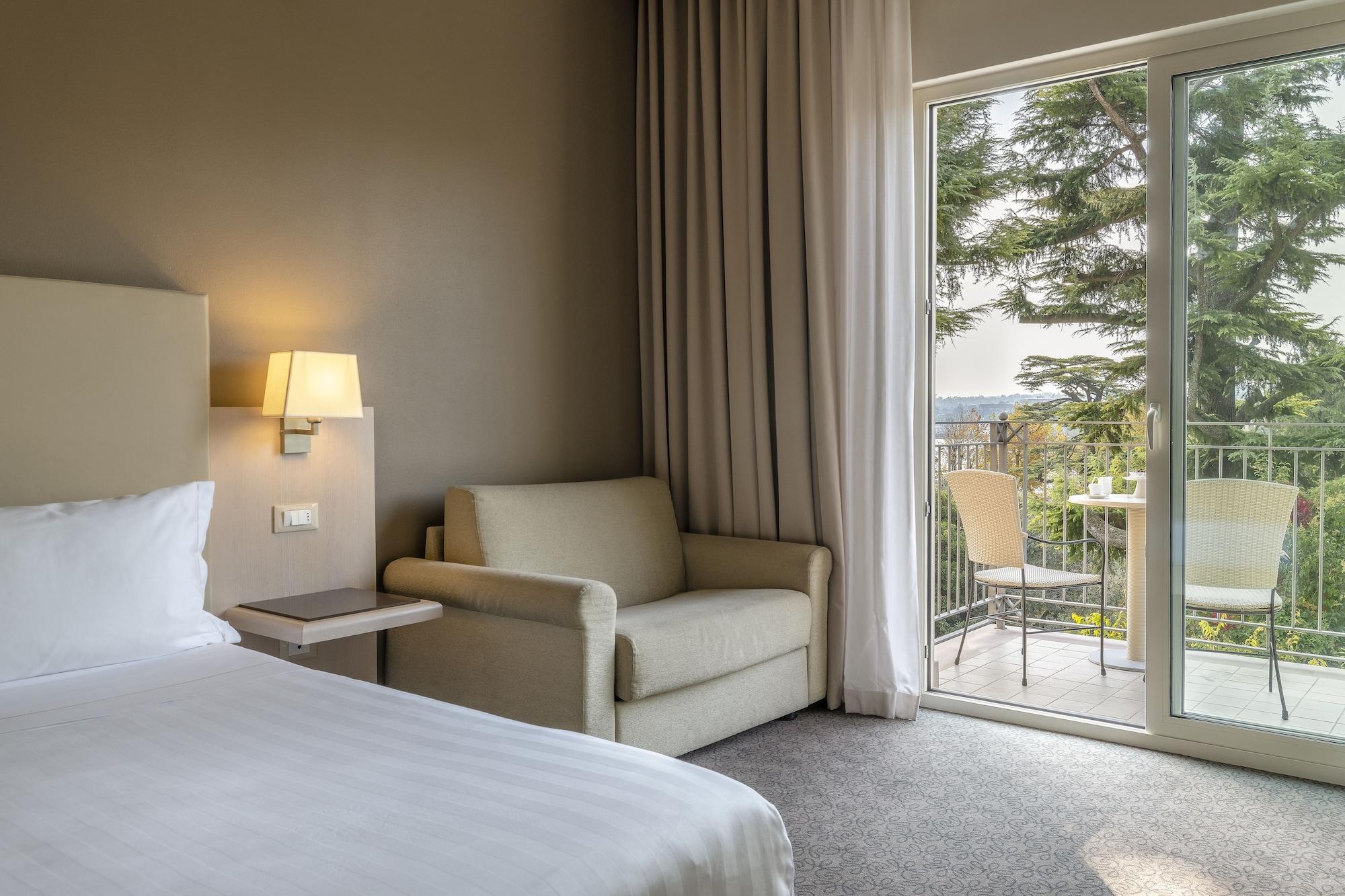 Villa Rosa Hotel Desenzano Десенцано дел Гарда Екстериор снимка