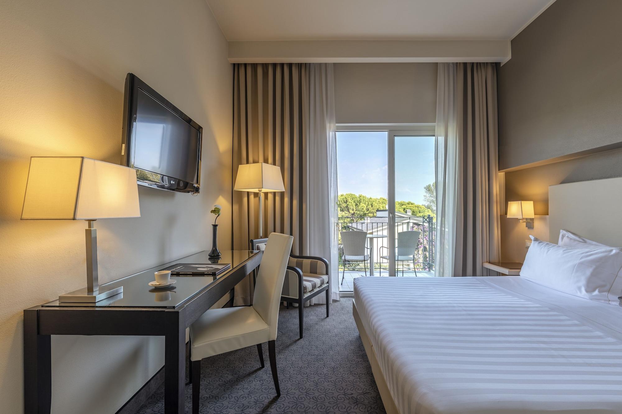 Villa Rosa Hotel Desenzano Десенцано дел Гарда Екстериор снимка