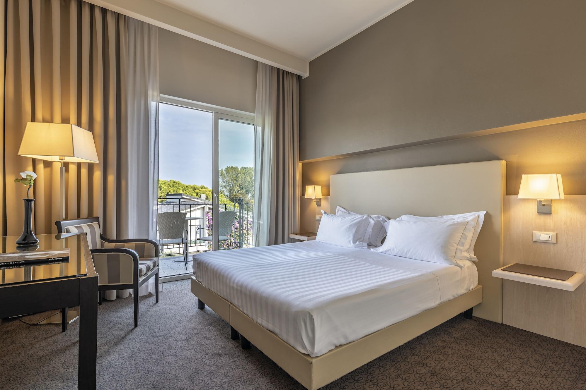 Villa Rosa Hotel Desenzano Десенцано дел Гарда Екстериор снимка